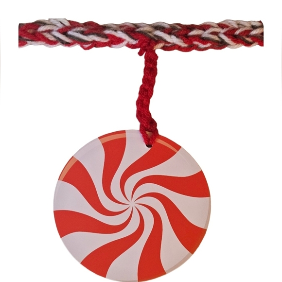 Hand Crafted Holiday Garlan Crochet Red White Green Candy Theme Upcycled Paper - Picture 11 of 17